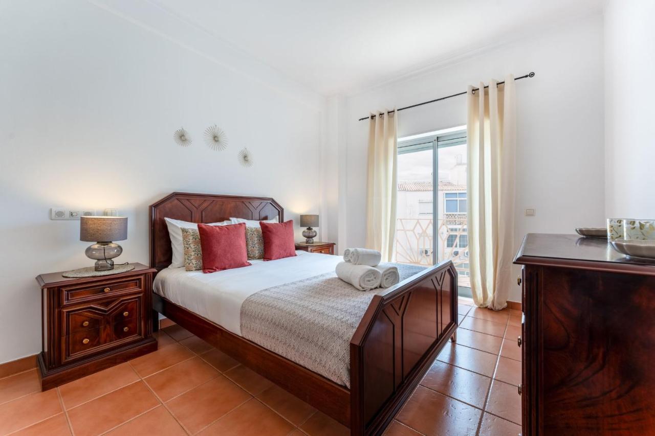 Peaceful 1 Bdr Apartment W/ Balcony By Lovelystay Almancil Exteriör bild